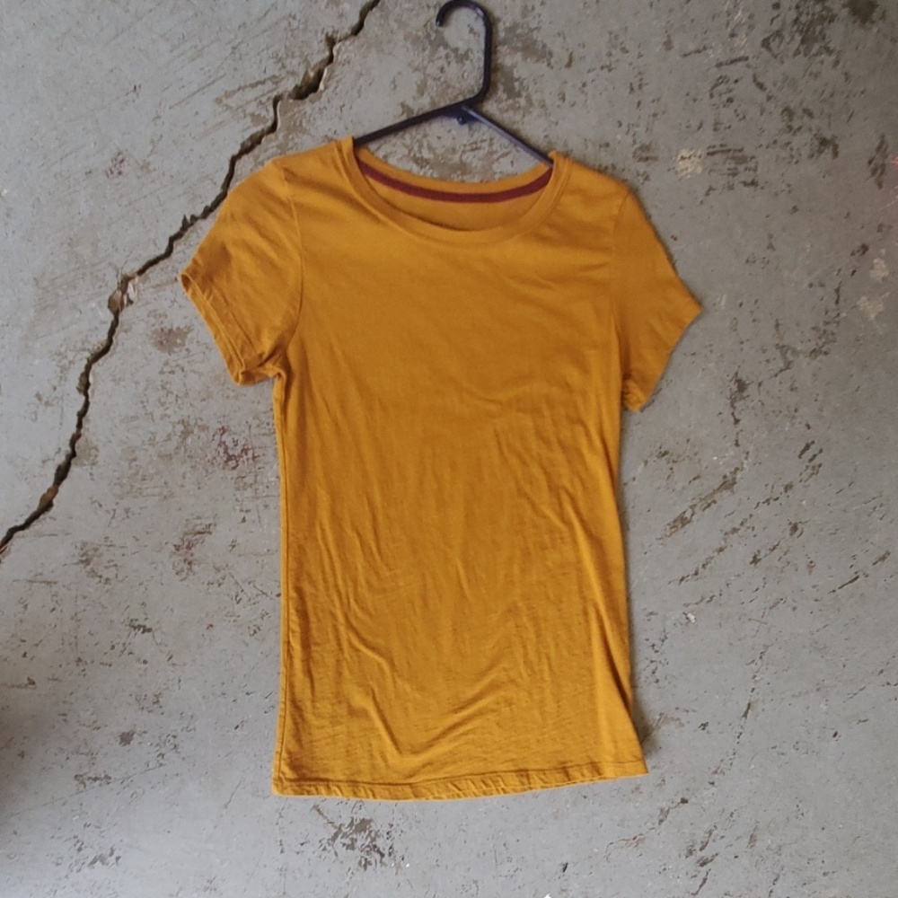 Thin t-shirt